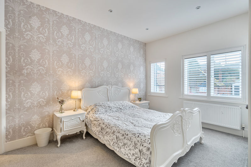 Bedroom- click for photo gallery